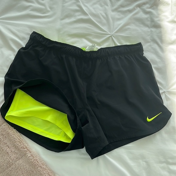 Nike Shorts - Size medium - Picture 1 of 4